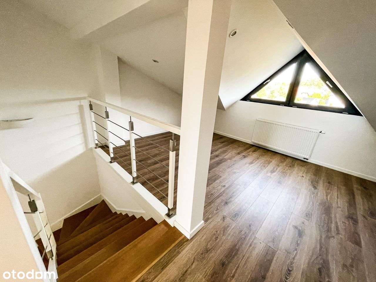 Bez prowizji, 2 łazienki, 3 wc, 2 m.postojowe-11