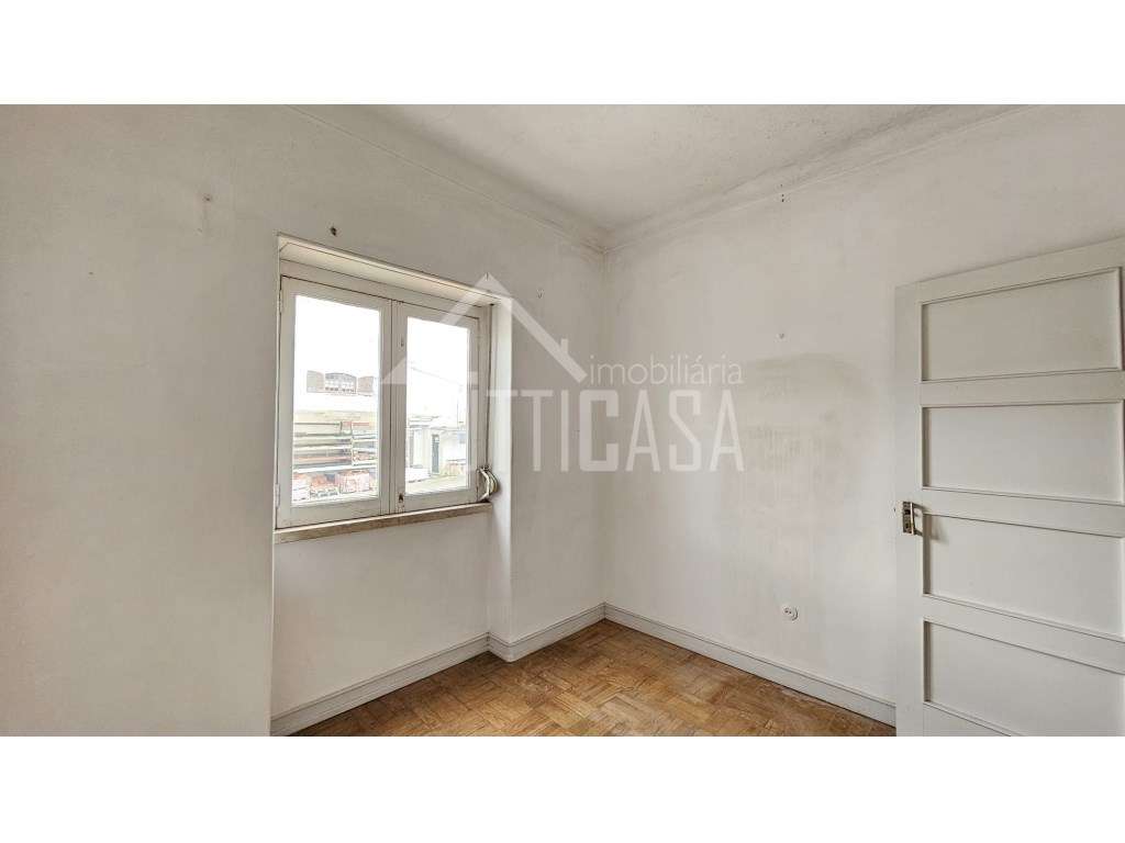 Apartamento T2 na Venda do Pinheiro-5