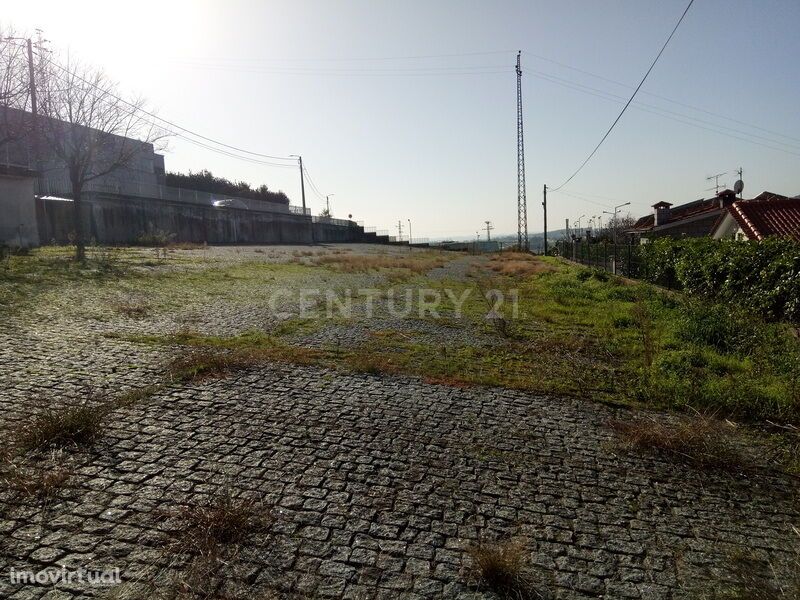 Terreno em Vila Nova de Famalicão