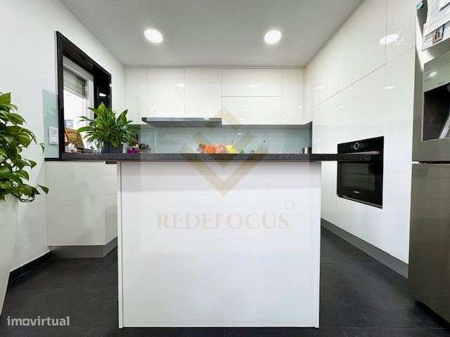 Apartamento T3 Renovado em Mozelos-13