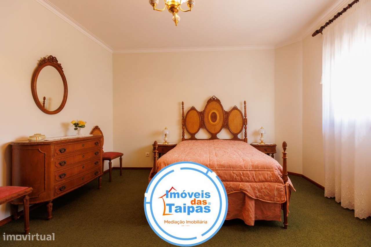 Vende-se Moradia em Barco - Guimarães-28