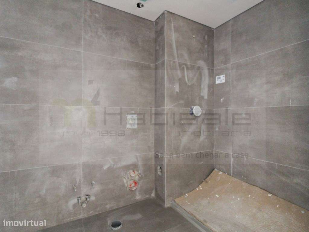 Apartamento T3 com garagem | Paradela, Santo António dos Cavaleiros-13