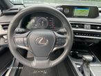Lexus UX 250h 2.0L HEV 20H- (178 HP) 4X2 CVT Executive - 17