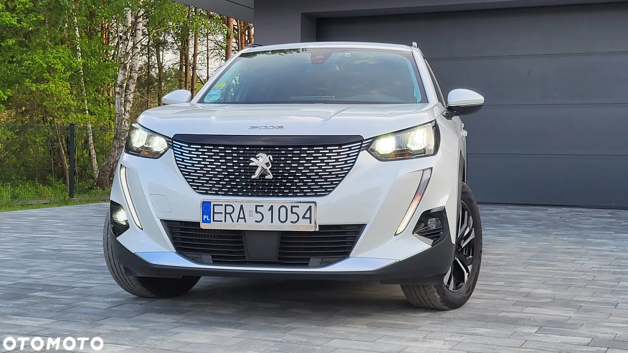 Peugeot 2008 BlueHDi 130 Allure S&S EAT8 - 14