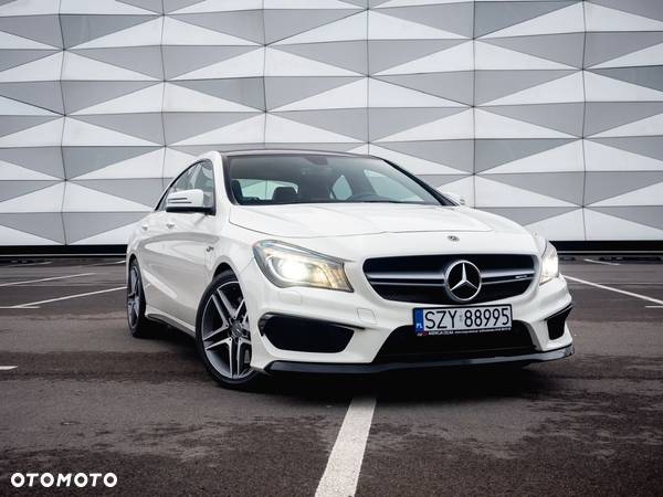 Mercedes-Benz CLA 45 AMG 4-Matic - 2