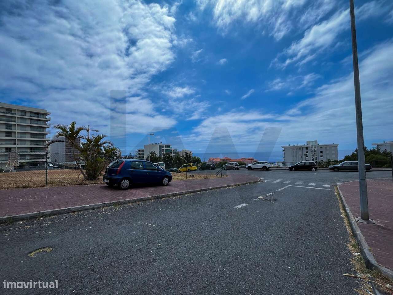 Garage for 2 cars - Grande imagem: 5/13