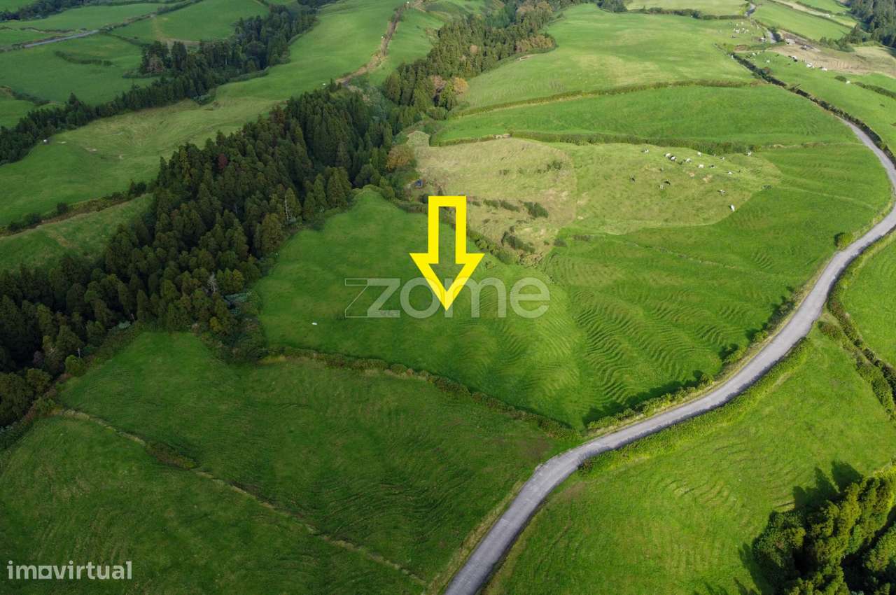 Terreno Rústico com 40.140m2 - Grande imagem: 2/8