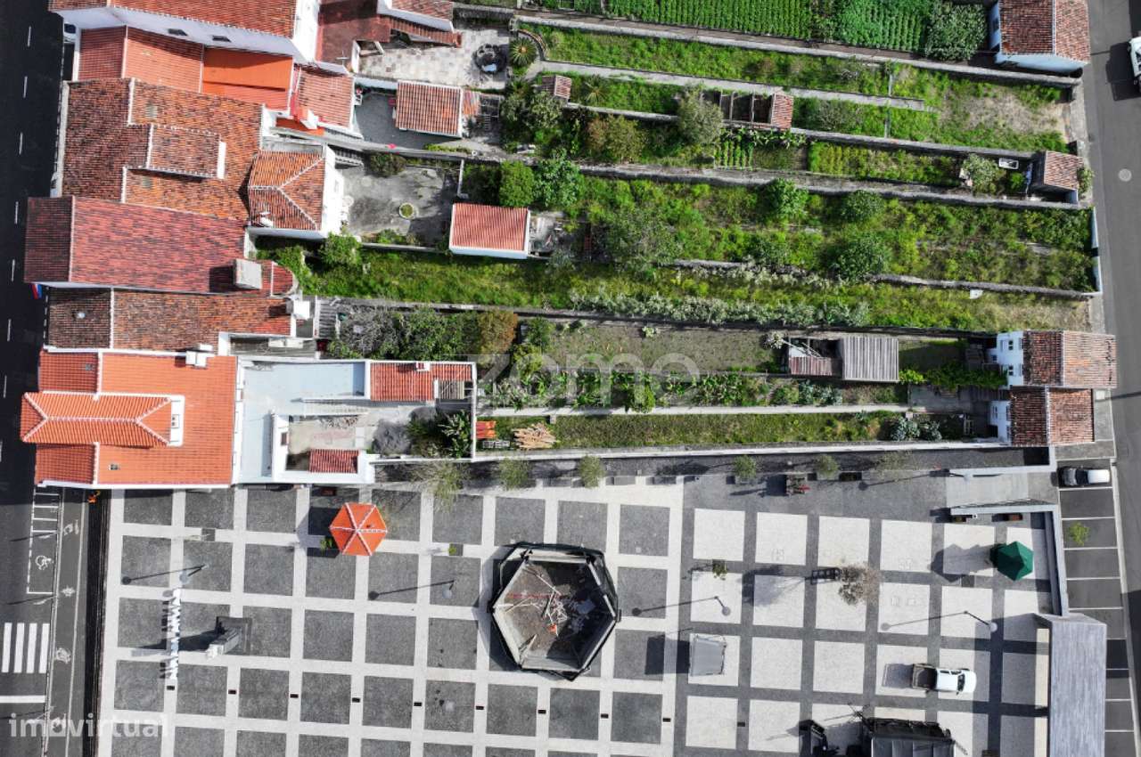 Moradia com Projeto para 4 apartamentos + 1 Espaço comercial - Grande imagem: 5/6