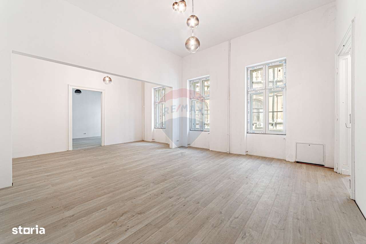 Spațiu de închiriat 149 mp, ultracentral, în Palatul Neumann - Imagine principală: 4/13