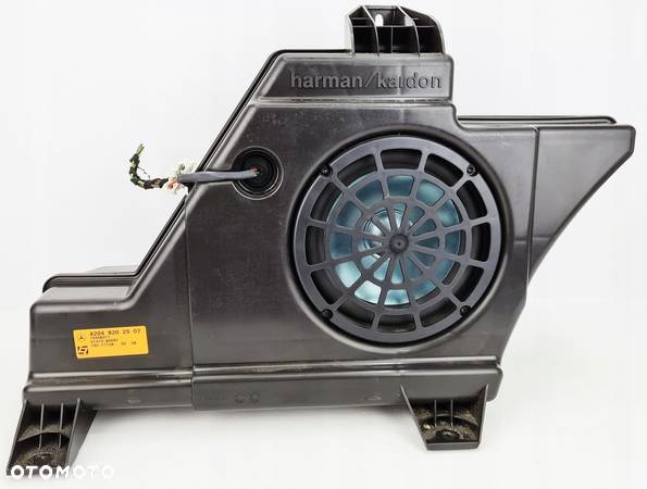 MERCEDES W204 SUBWOOFER HARMAN KORDON GŁOŚNIK A2048202502 - 1