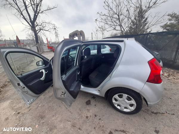 Dacia Sandero 1.2 16V 75 Live - 13