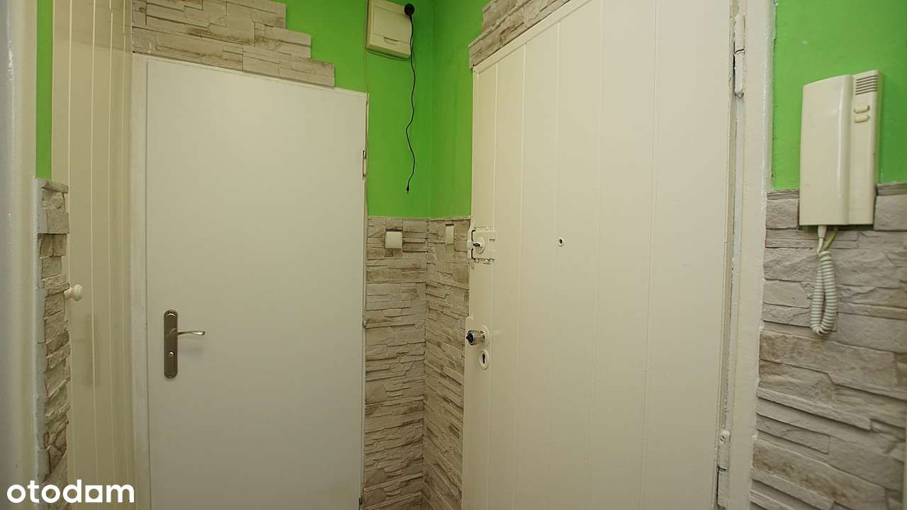 W Centrum miasta Płocka 2 pokojowe mieszkania poleca się do sprzedaży!-8