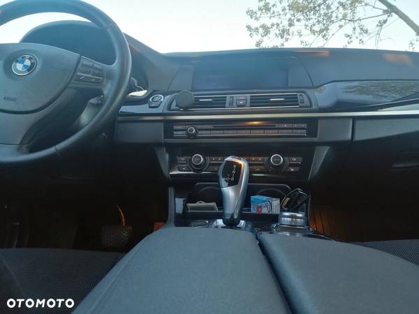 BMW Seria 5 530d - 6