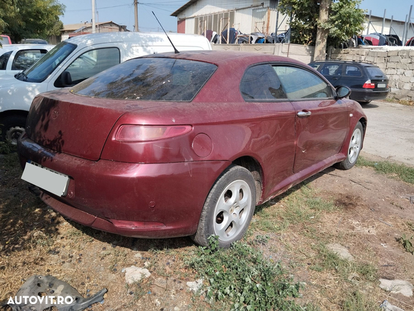 Dezmembrari  Alfa Romeo GT (937)  2003  > 2010 1.9 JTD Motorina - 8