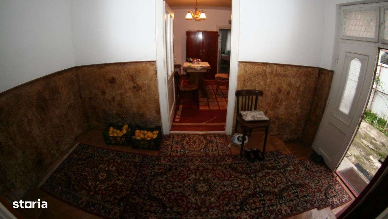 Casa cu gradina langa Cetatea Harman-6