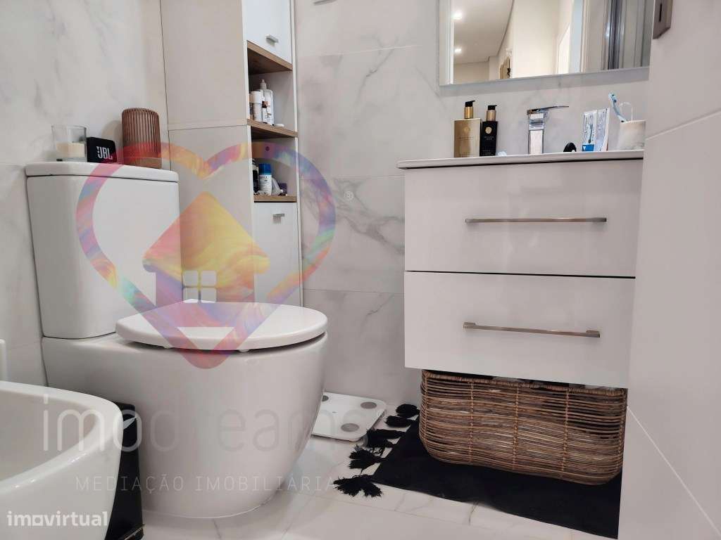 Apartamento T2 , Ultimo Piso, com vista Rio Tejo em Vialonga - Lisboa-15