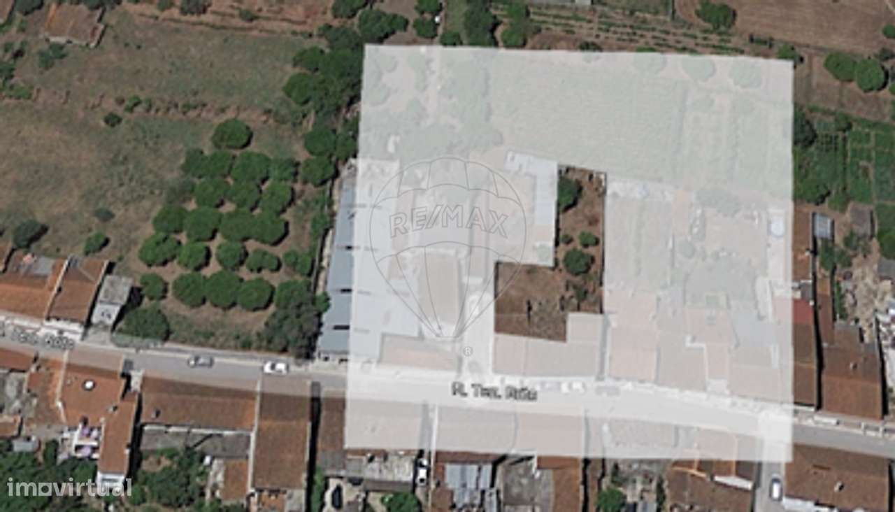 Moradia T2 para venda - Grande imagem: 2/9