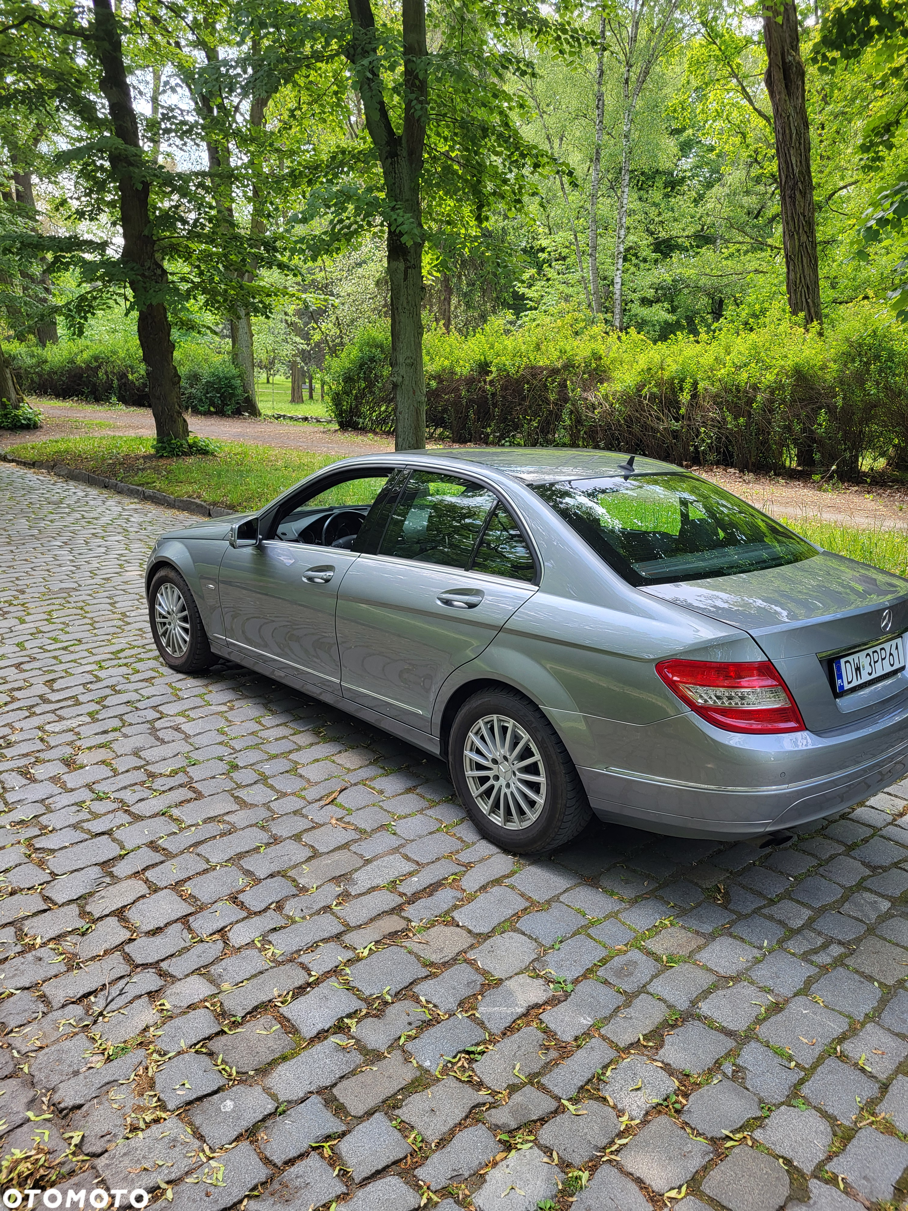 Mercedes-Benz Klasa C 180 T CGI Automatik BlueEFFICIENCY Elegance - 23