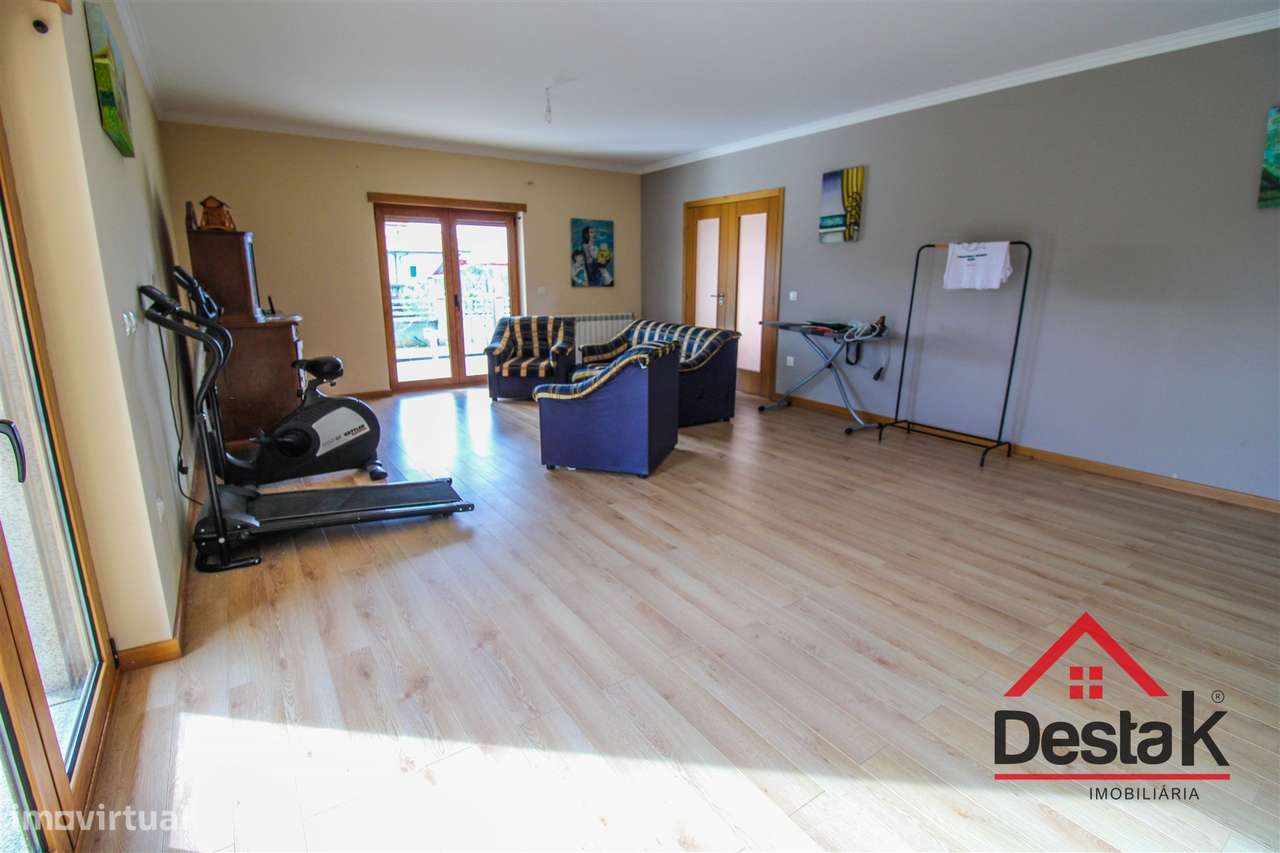 Moradia Isolada V5 a 10 minutos de Viseu - Grande imagem: 5/19