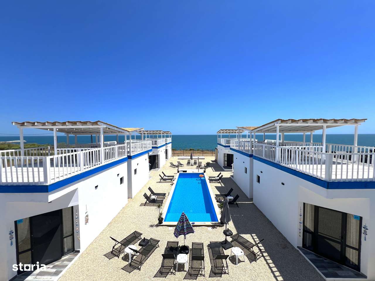 10 Casute Greek Bungalows , Piscina, la Malul Marii, Afacere la Cheie-12