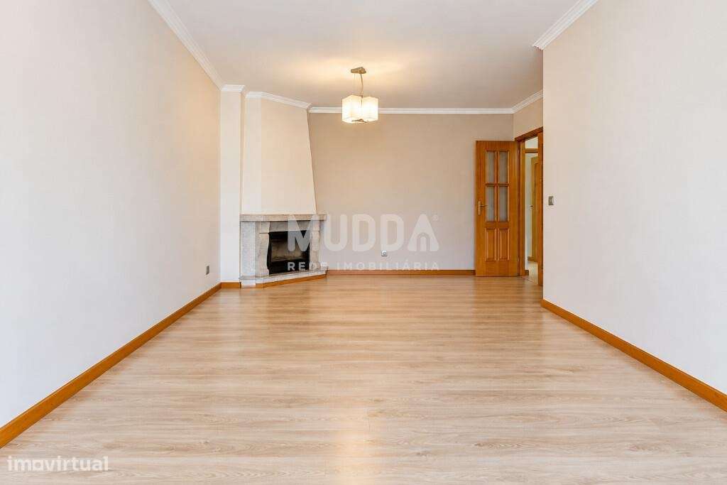 Excelente Apartamento T3, Paços Brandão-11