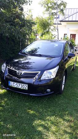 Toyota Avensis 1.6 Luna - 1