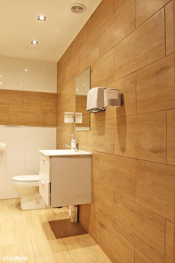 Hala produkcyjno–magazynowa z częścią biurową-12