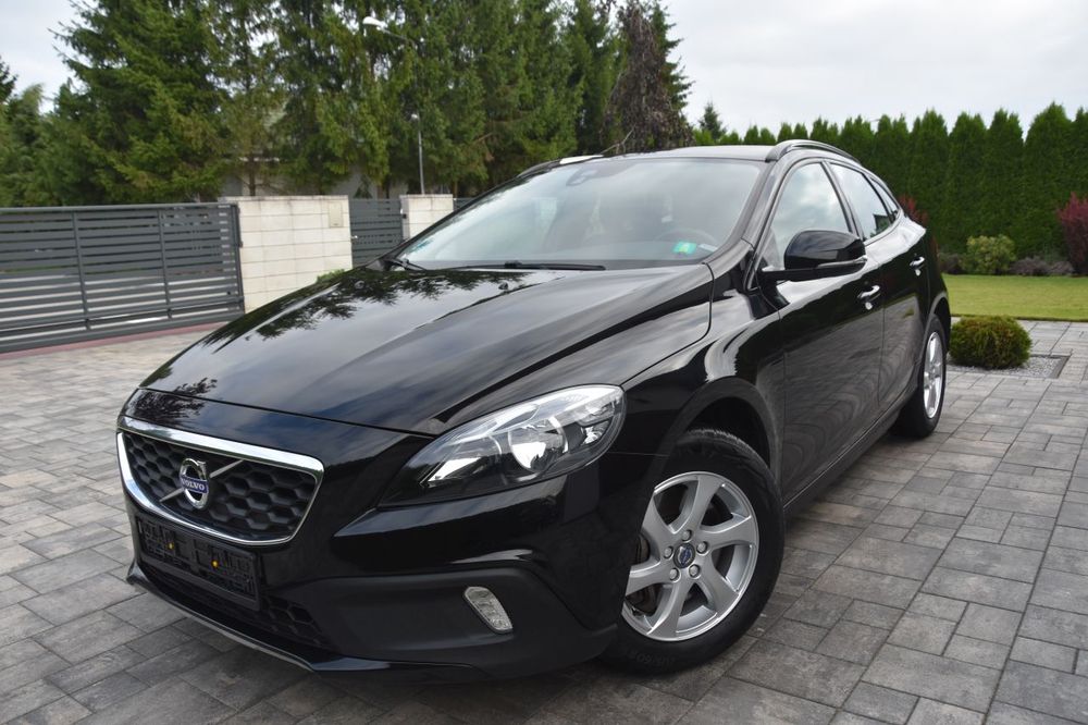 Volvo V40 D2 Geartronic Summum 2016
