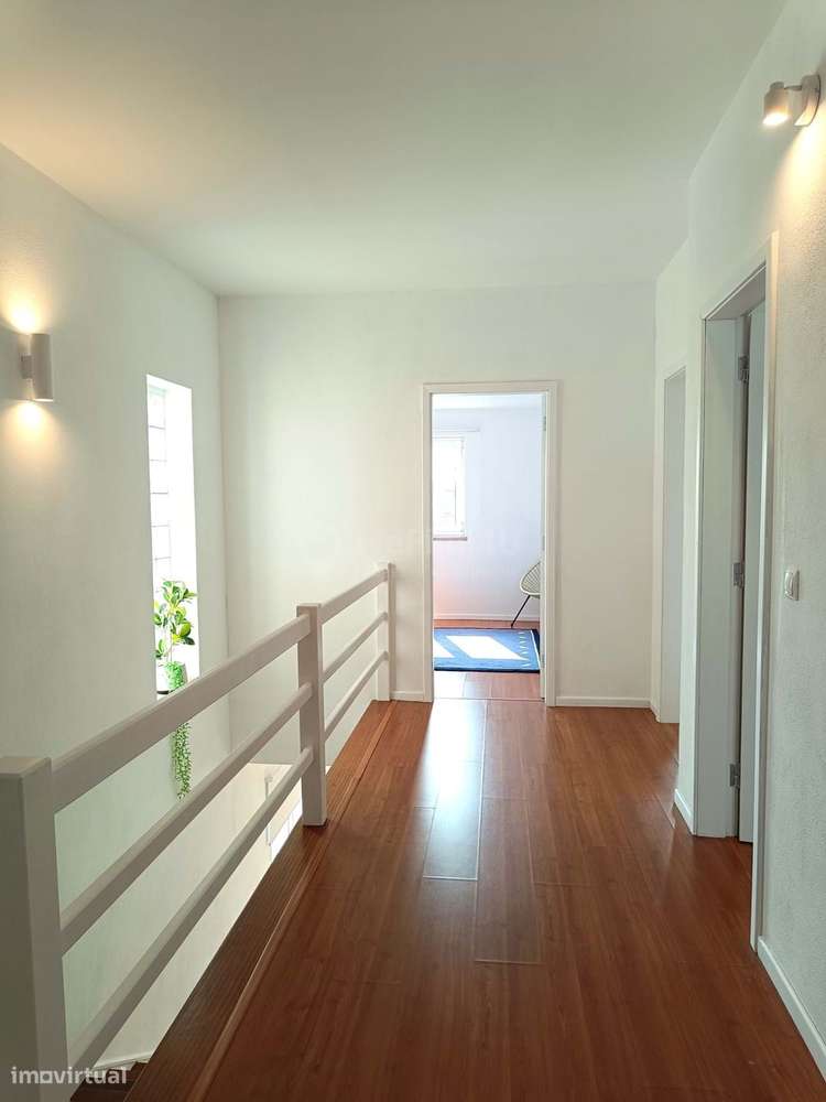 Moradia T3 totalmente renovada e equipada em Gáfete-20