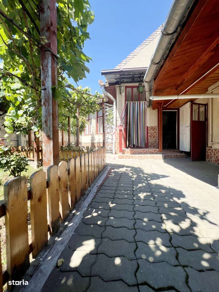 Casa de vanzare  cu  1819 mp teren in Ciugud - Imagine principală: 2/17