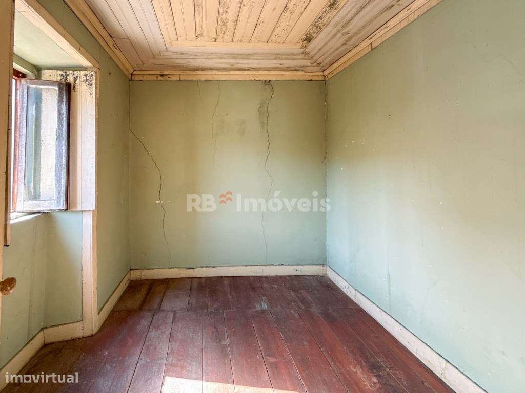 2 Moradias p/ Recuperar c/ Terreno - em Chãos, Ferreira do Zêzere-22