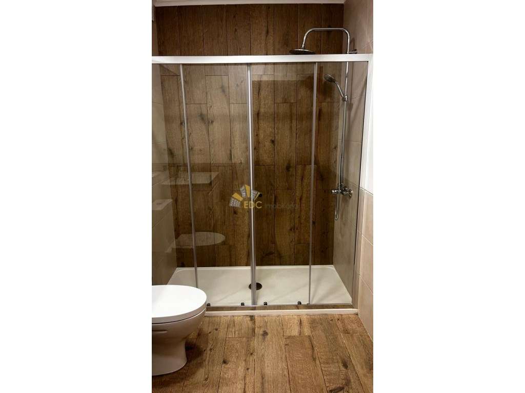 Apartamento T2 com suite e Remodelado | Localizado na Falagueira ( ...-20