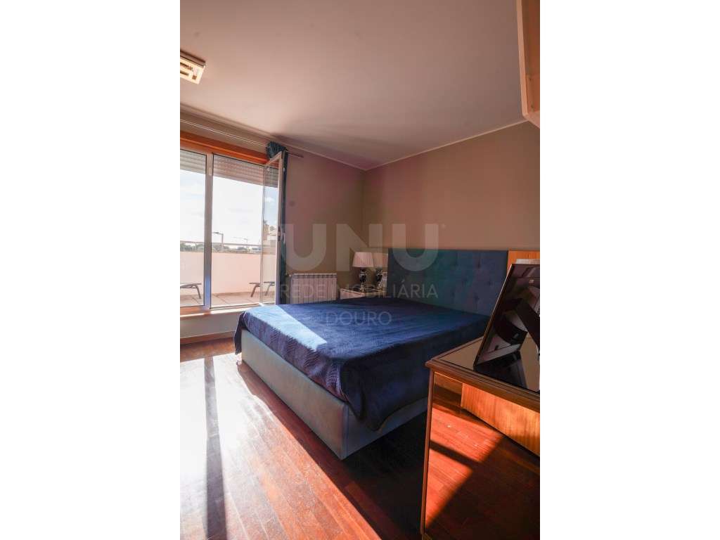 Moradia T4 Renovada - Praia da Madalena, Vila Nova de Gaia-11