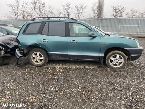 Dezmembrari Hyundai Santa Fe 2.7 v6 benzina/autoamat 2005 - 2