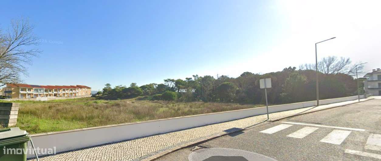 Terreno urbano de 7046m2 | Área de construção 50% perto do Mar-4