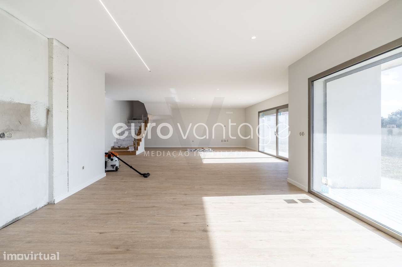 Moradia T4 | Nova | Jardoeira – Batalha-9