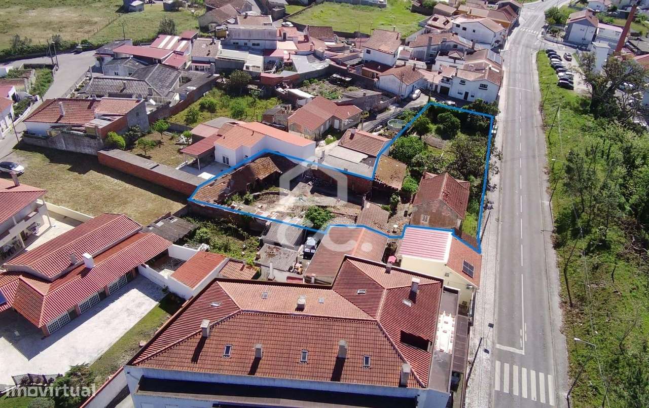 Moradia com elevado potencial na Marinha Grande – Oportunidade de inve-7