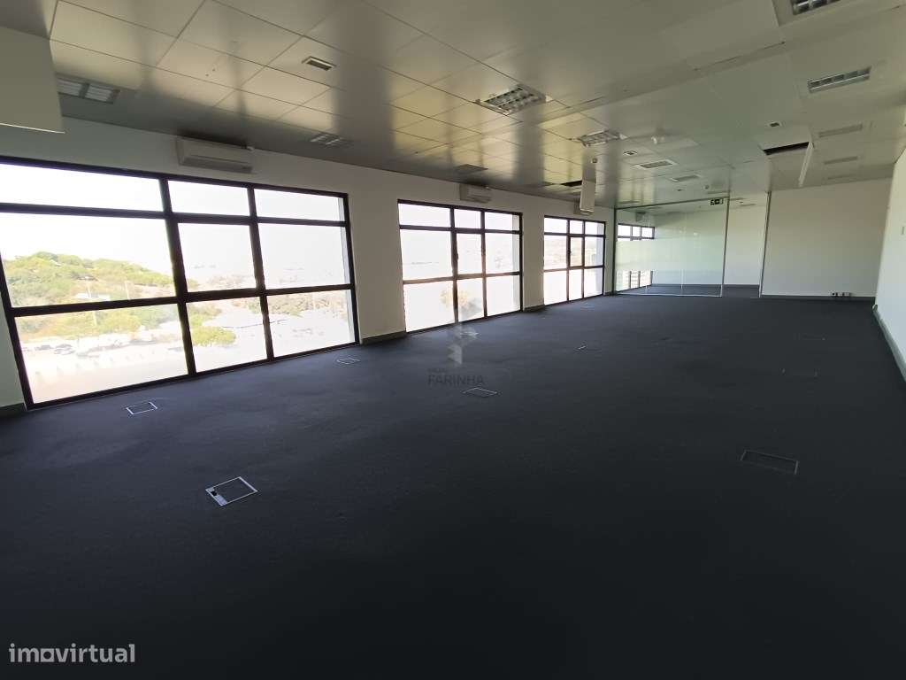 Escritório com 174 m2 - Grande imagem: 5/6