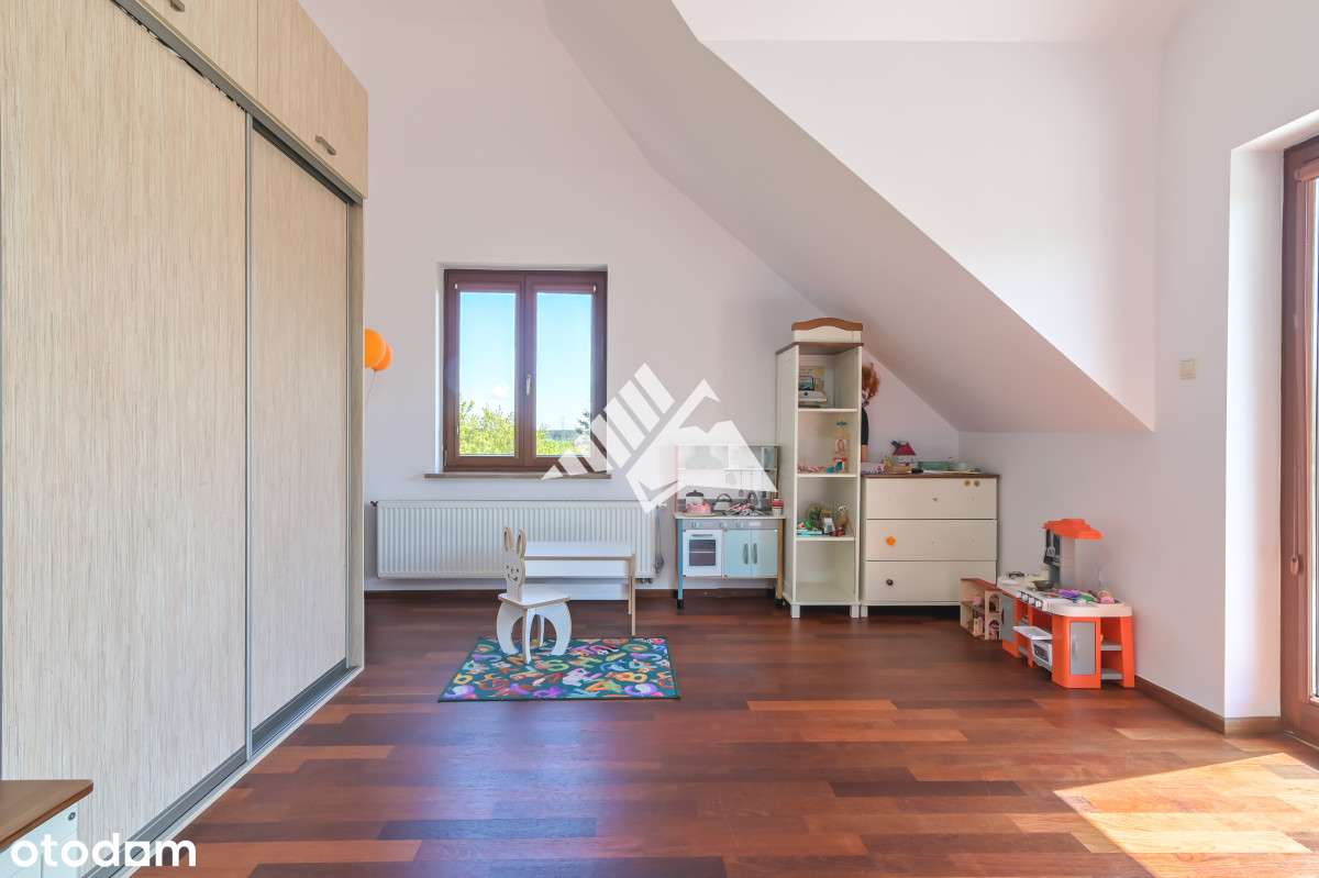 Rodzinny dom wolnostojący z ogrodem – Lniska-12