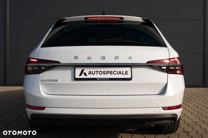 Skoda Superb 2.0 TSI Ambition DSG - 8