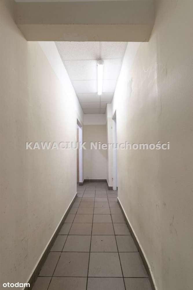 Dom wolnostojący zaadoptowany na cele usługowe-12