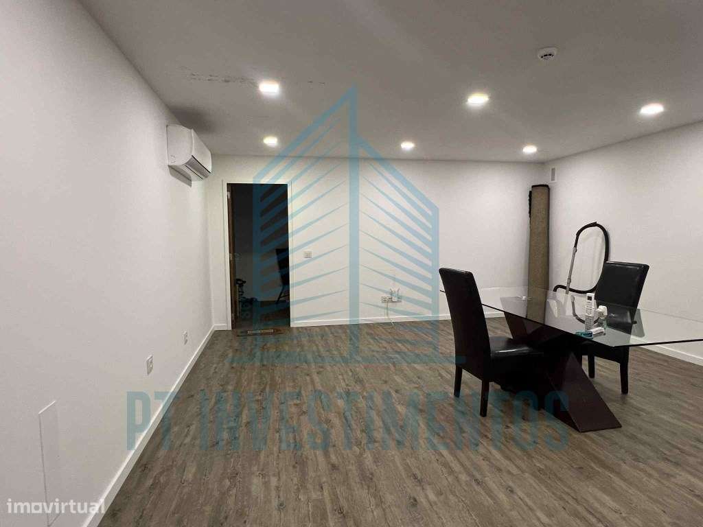 Moradia semi-nova T5+1 em Santa Joana - Aveiro-17