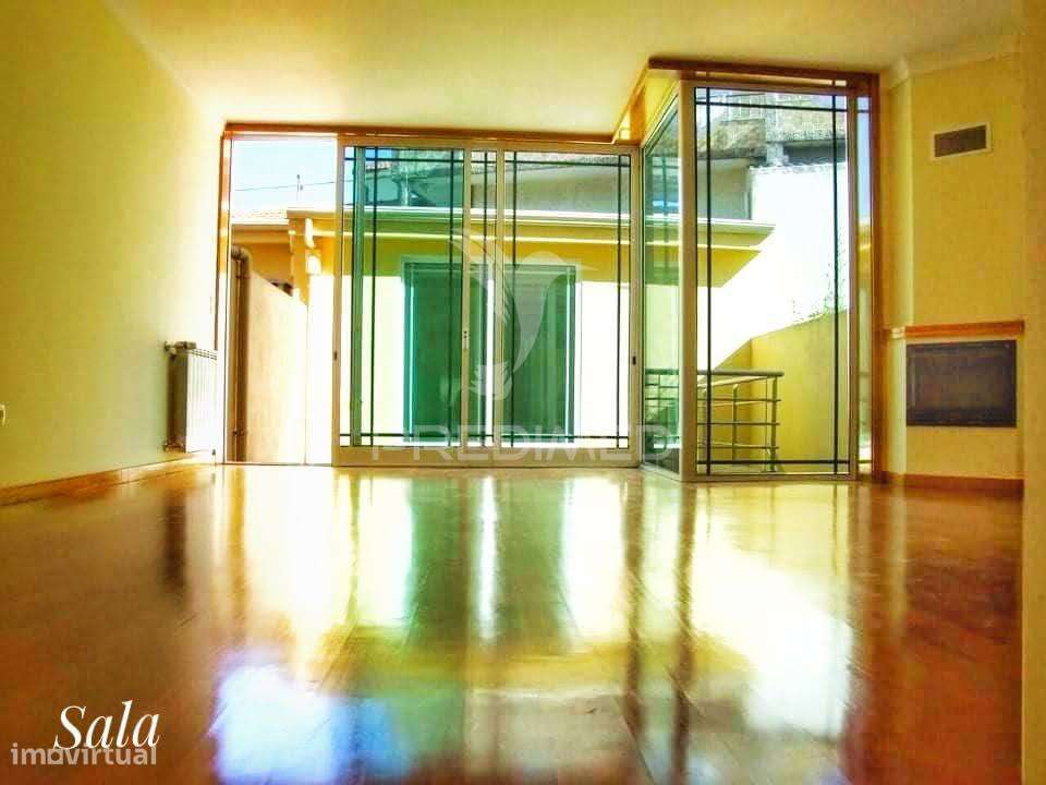 Moradia T4 - Grande imagem: 4/34