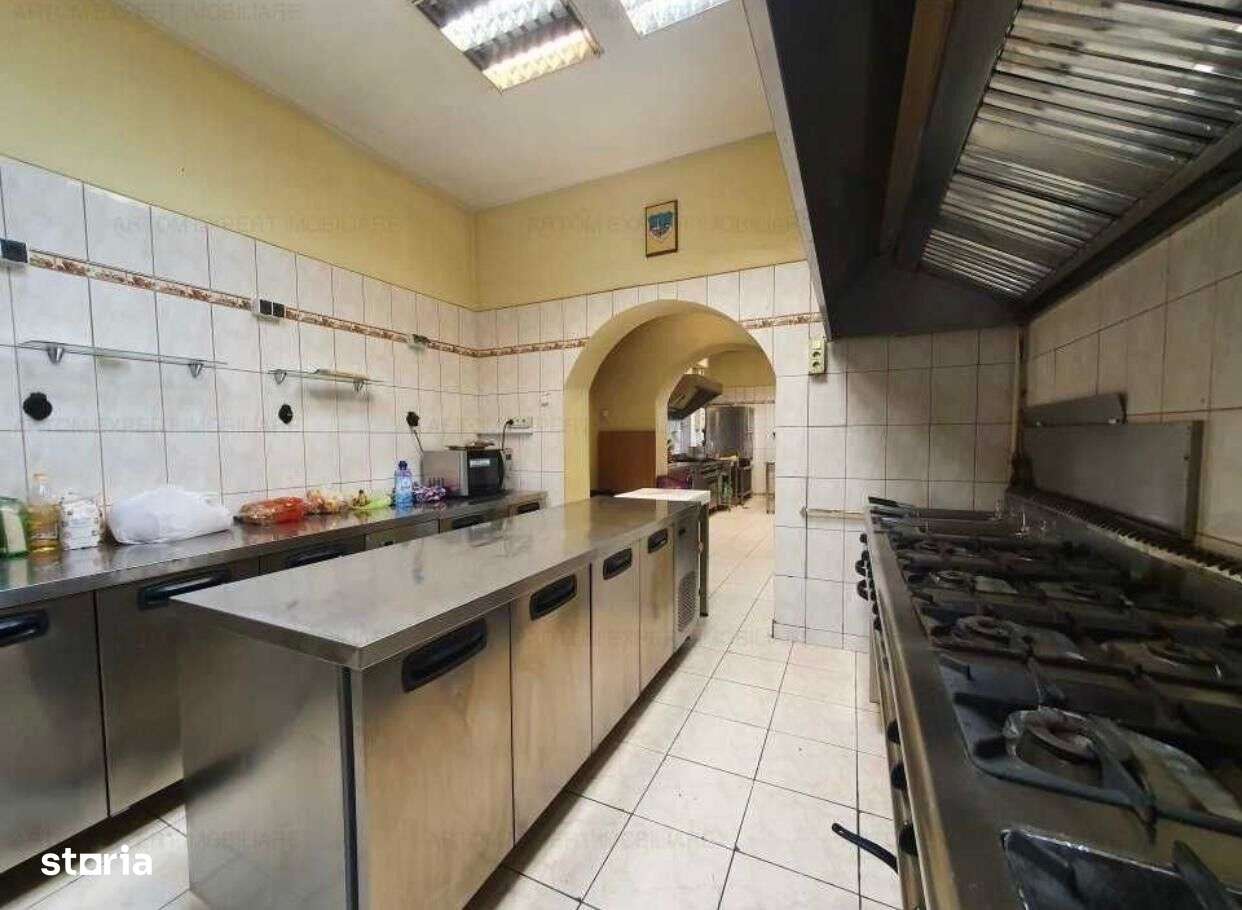 CASA INDIVIDUALA - CURTE COMUNA - ZONA ROMANA ! - Imagine principală: 5/5