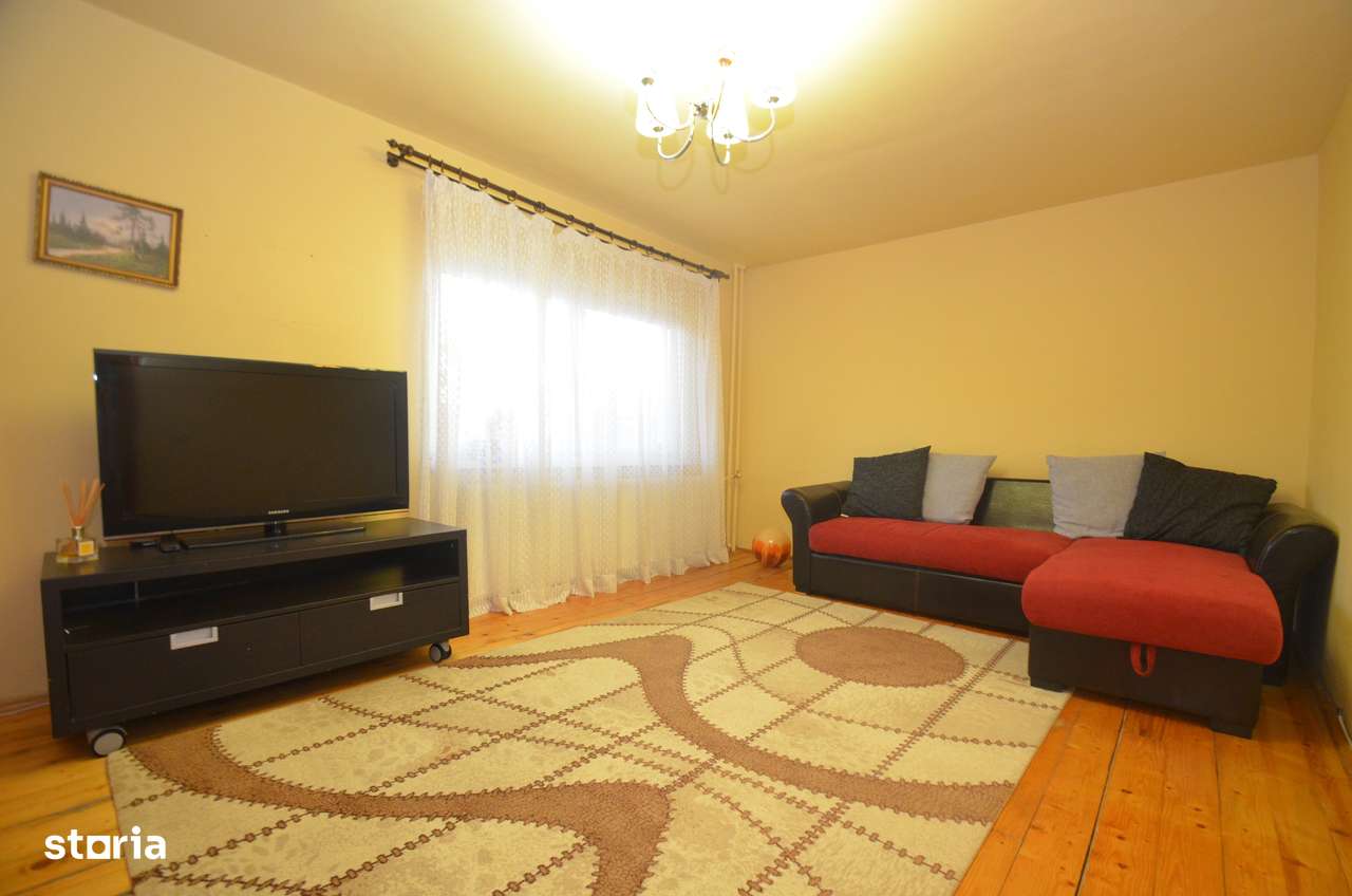 Apartament cu 2 camere decomandat Steaua-8
