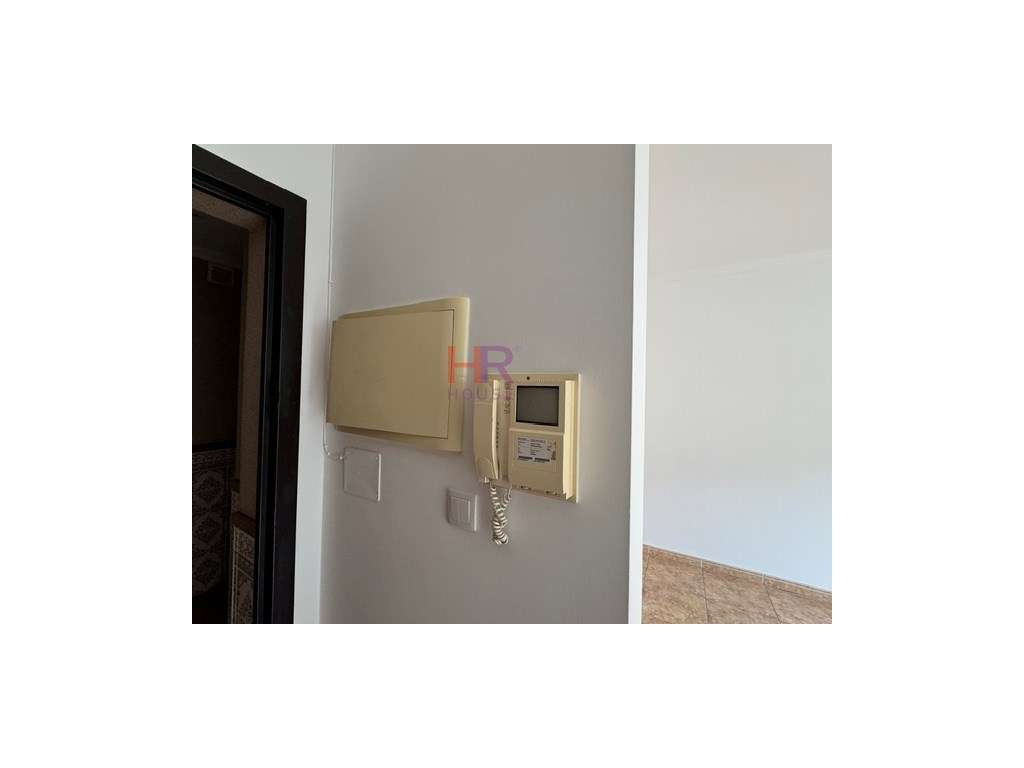 Apartamento T2 renovado com área útil de 62m² em Eiras, Coimbra. Id...-9