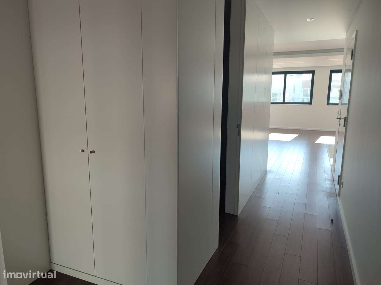 Excelente T3 c/ 2 suítes - Ramalde-14