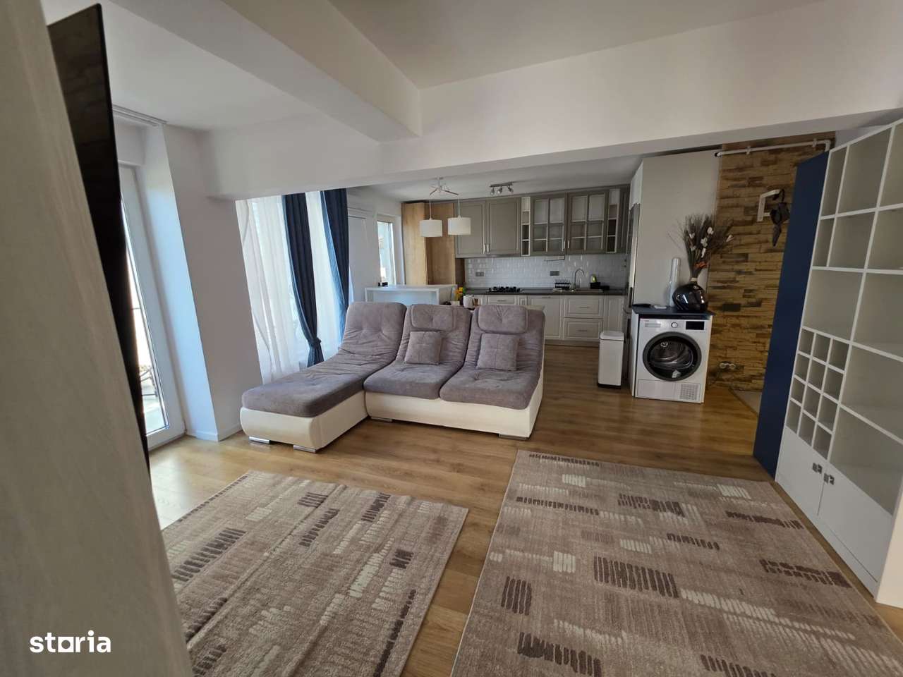 Ap 3 cam lux Unic cu piscina incalzita! parcare subterana ! zona Mall - Imagine principală: 4/20