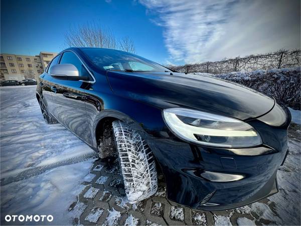 Volvo V40 T5 Drive-E R-Design Momentum - 8