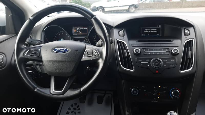 Ford Focus 1.5 EcoBoost Trend Edition Business - 10